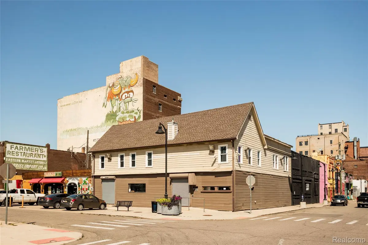 2504 Market ST, Detroit, MI 48207