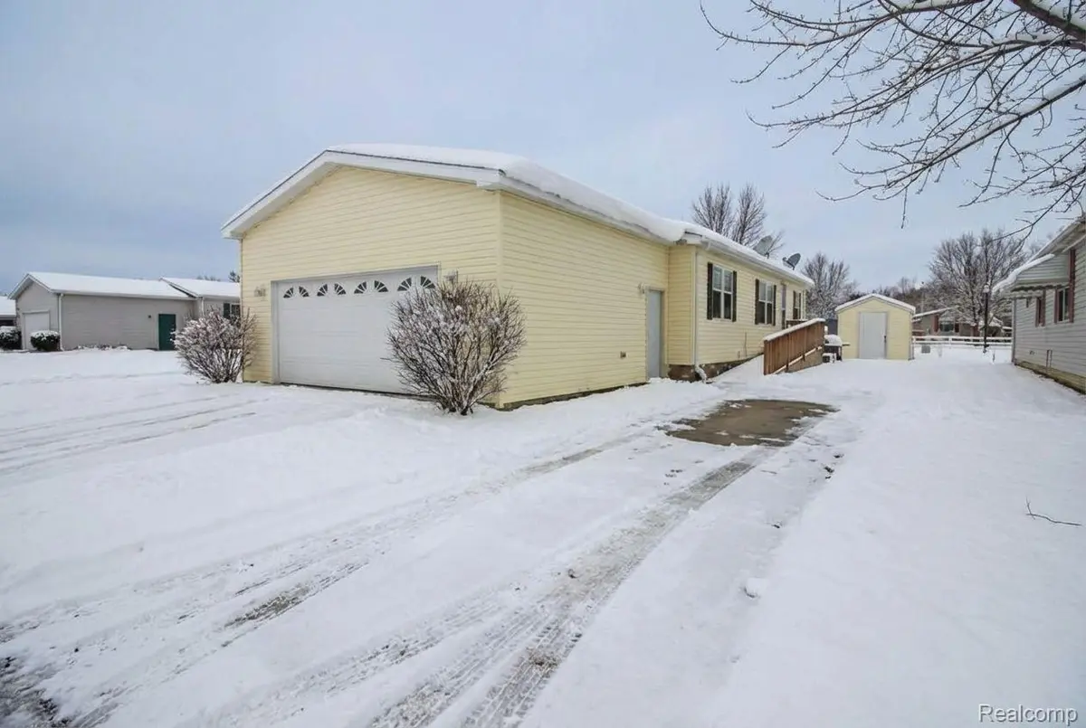 3713 Watermill LN, Ash Township, MI 48117