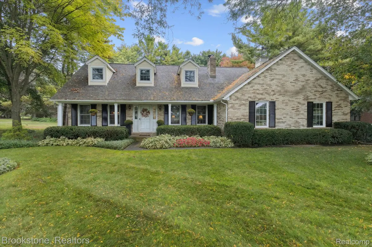 68208 Wingate DR, Washington Township, MI 48095
