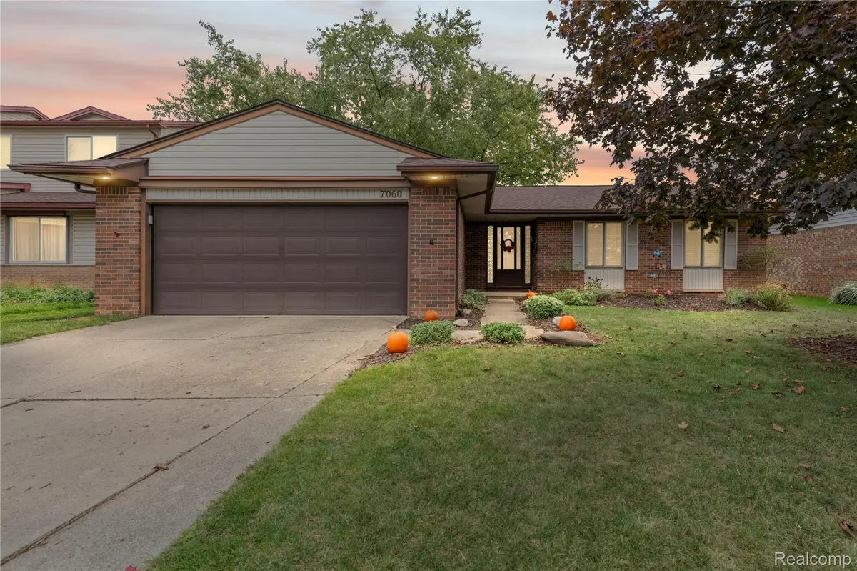 7060 Bunkerhill LN, Canton Charter Township, MI 48187