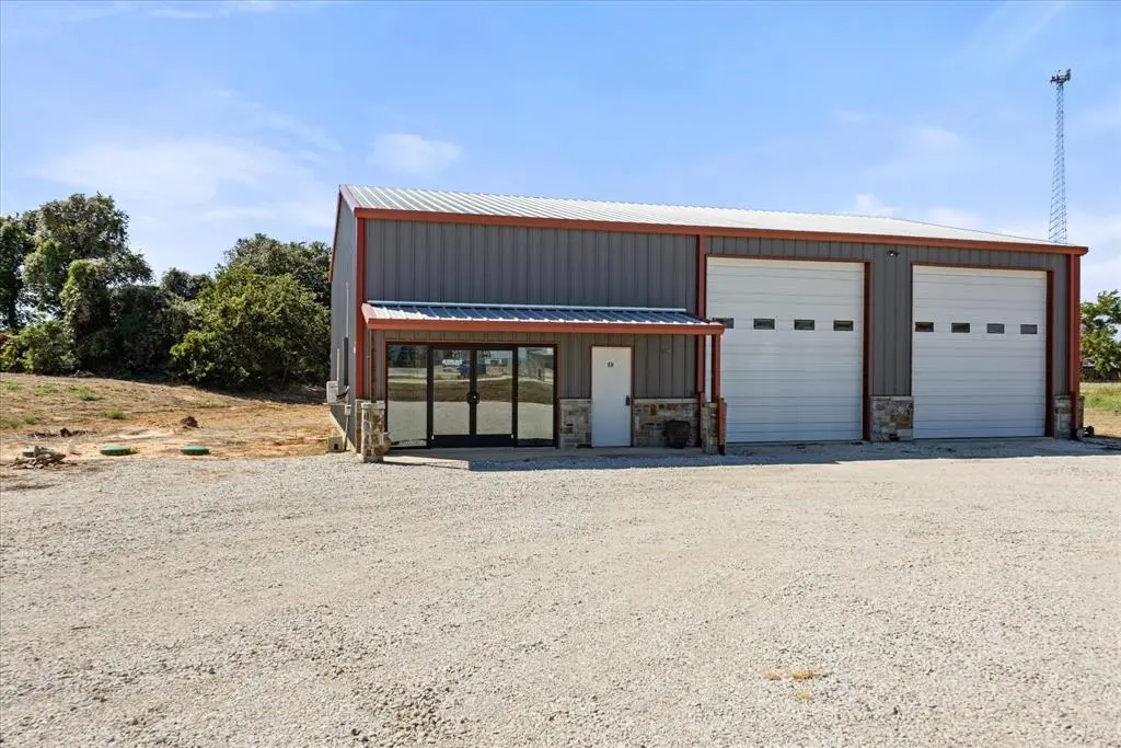 834 Riley Lane, Tolar, TX 76476