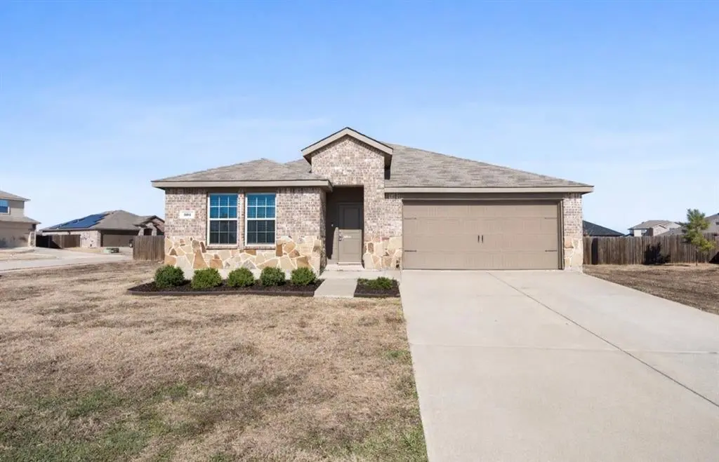 501 Farmhouse Lane, Josephine, TX 75189
