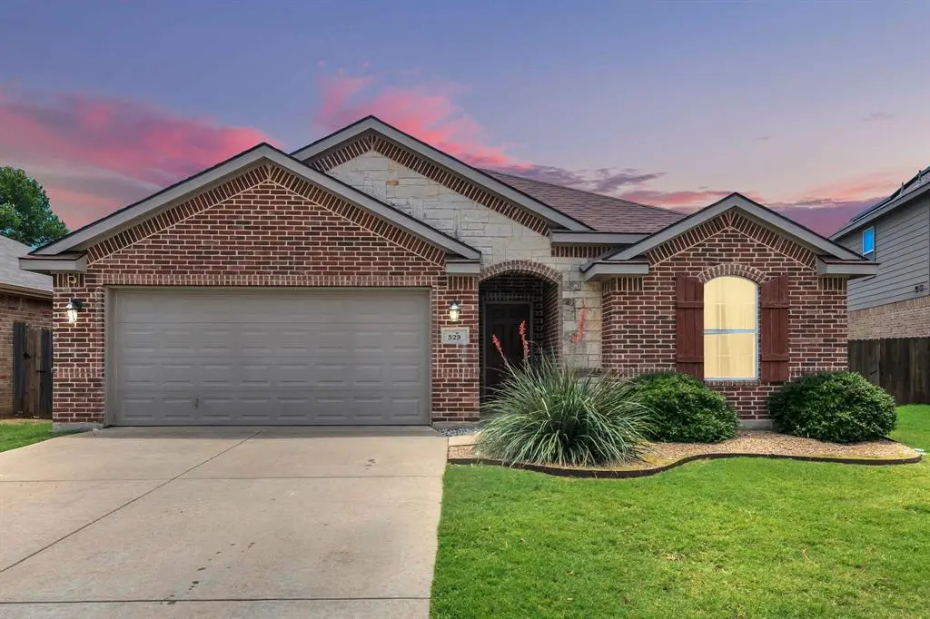 529 Beechgrove Terrace, Fort Worth, TX 76140