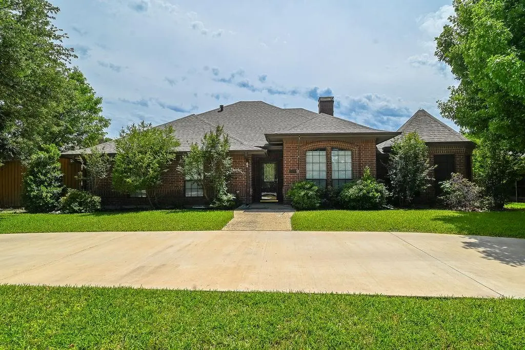 209 Plantation Drive, Coppell, TX 75019