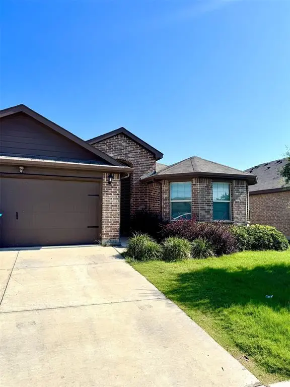 10008 Clemmons Road, Fort Worth, TX 76108