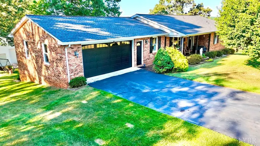 6481 Stewartsville RD, Moneta, VA 24121
