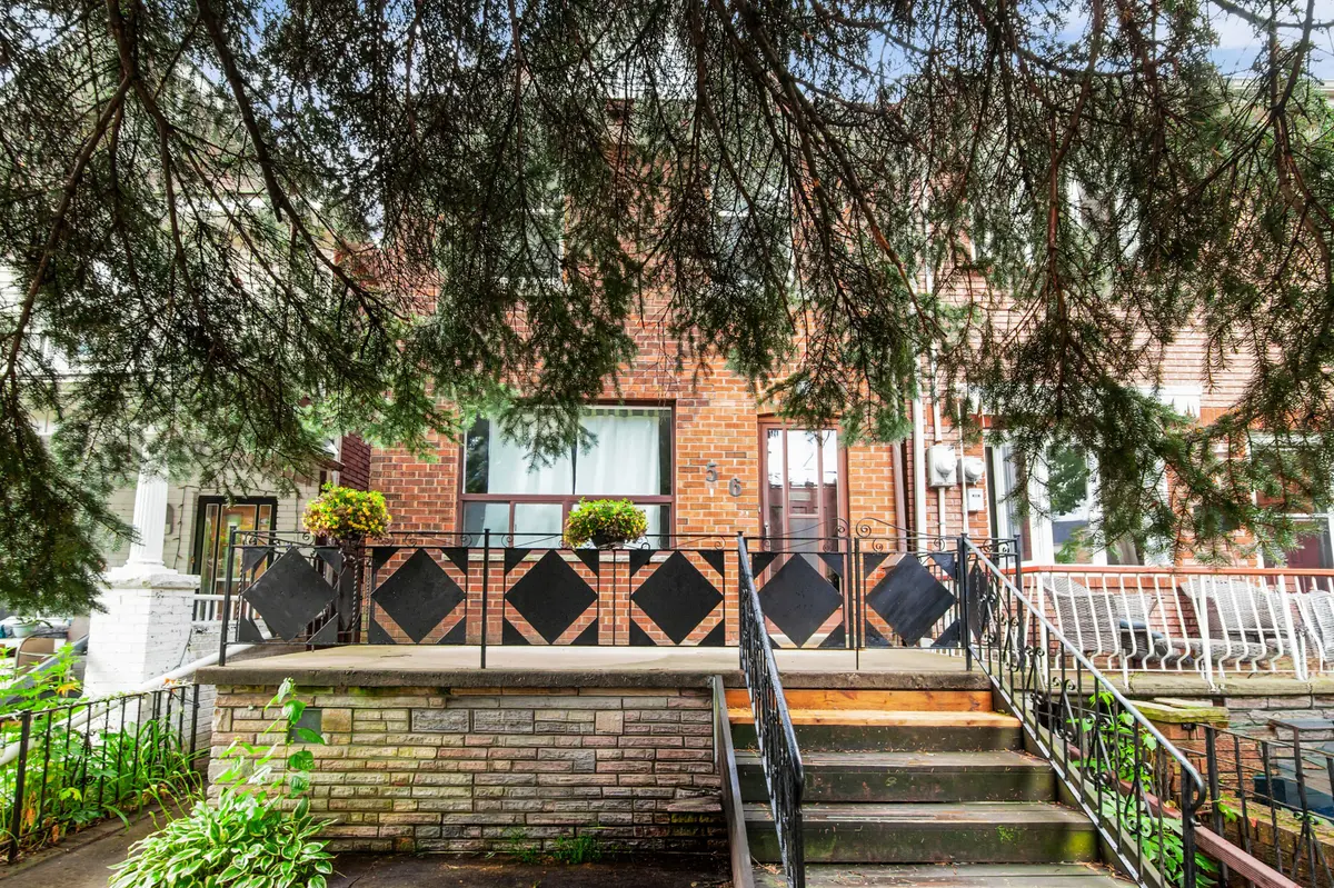 56 Arlington AVE, Toronto C02, ON M6G 3K8