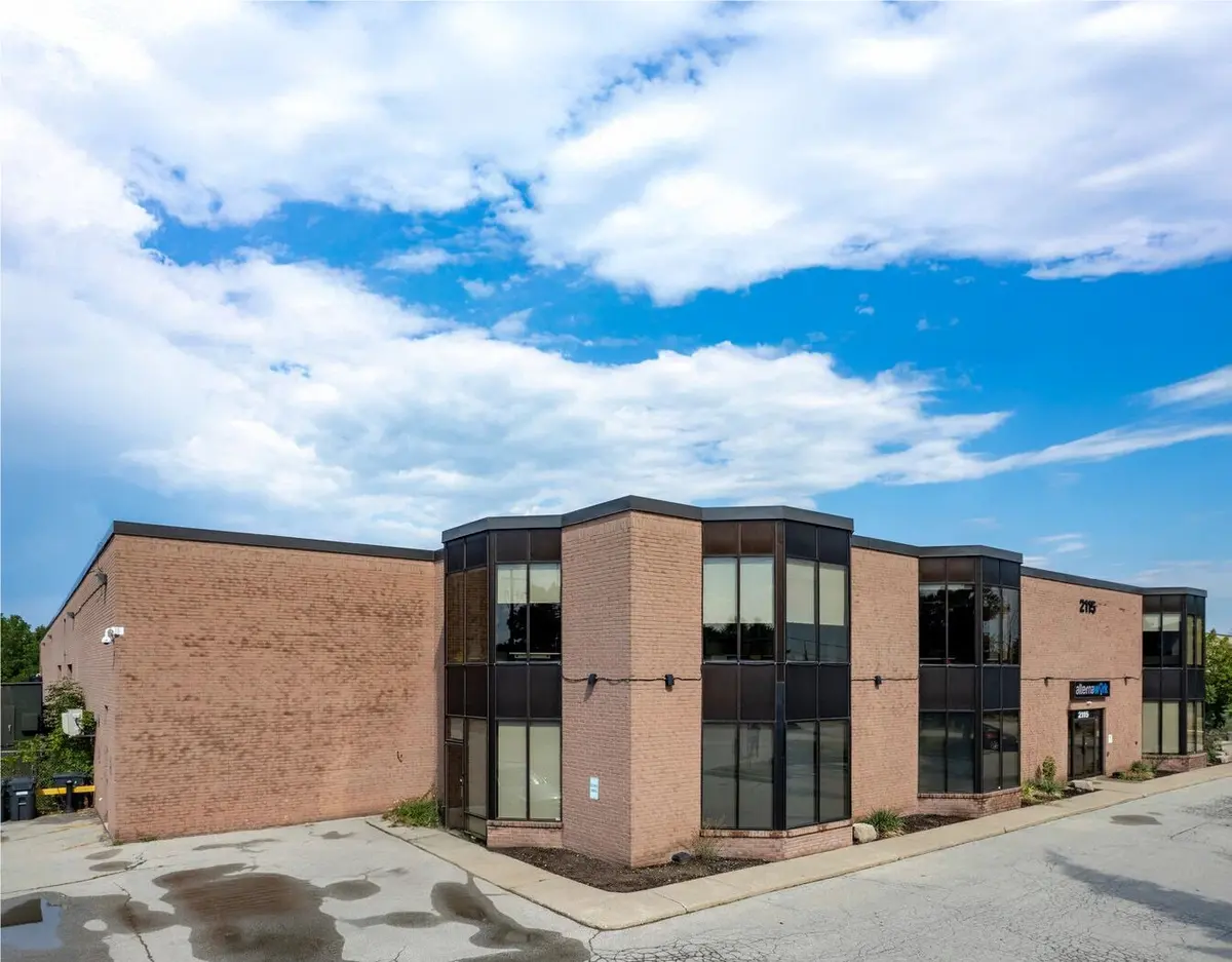 2115 South Service RD W #500, Oakville, ON L6L 5W2