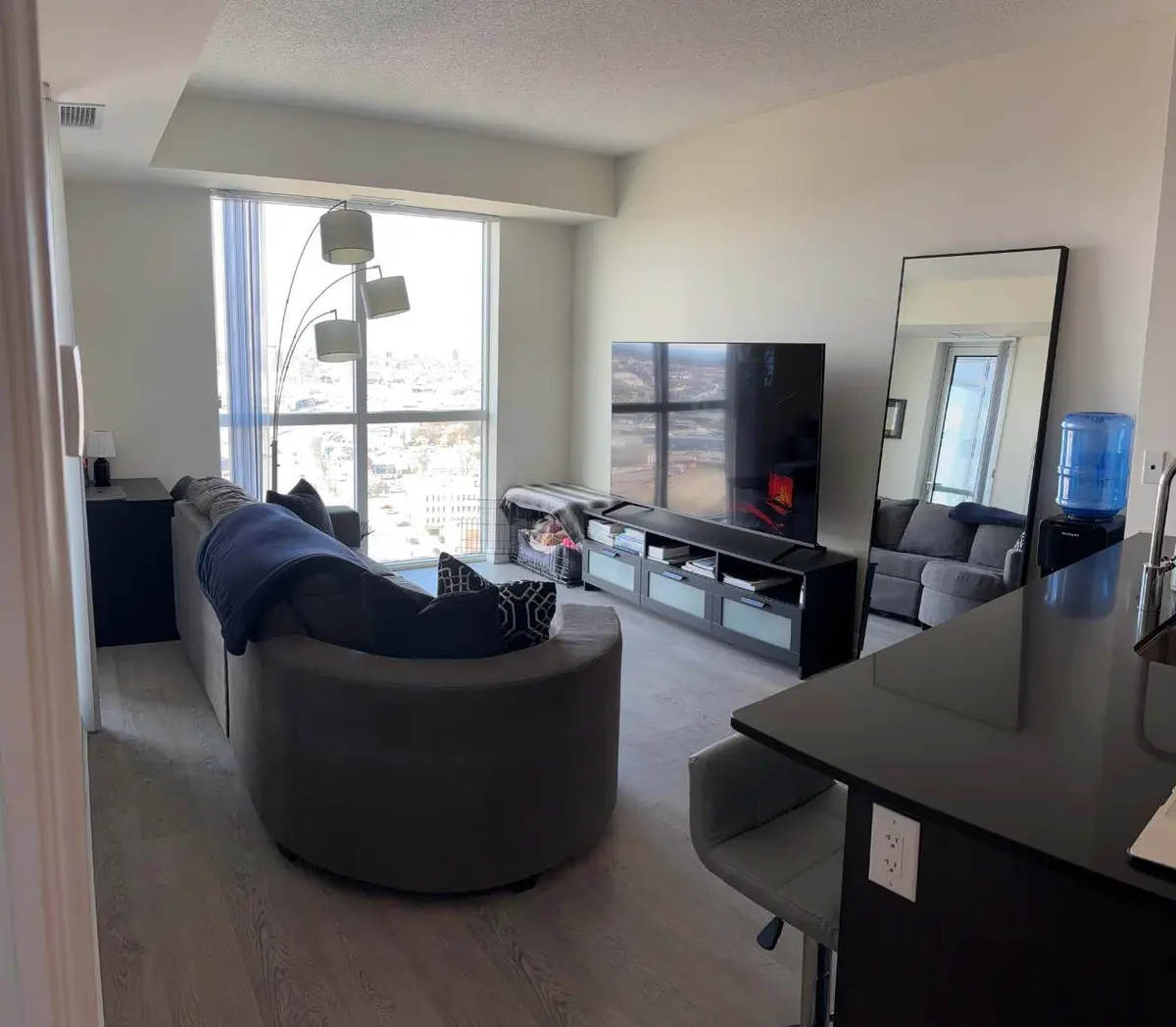 50 Thomas Riley RD N #1806, Toronto W08, ON M9B 0C5
