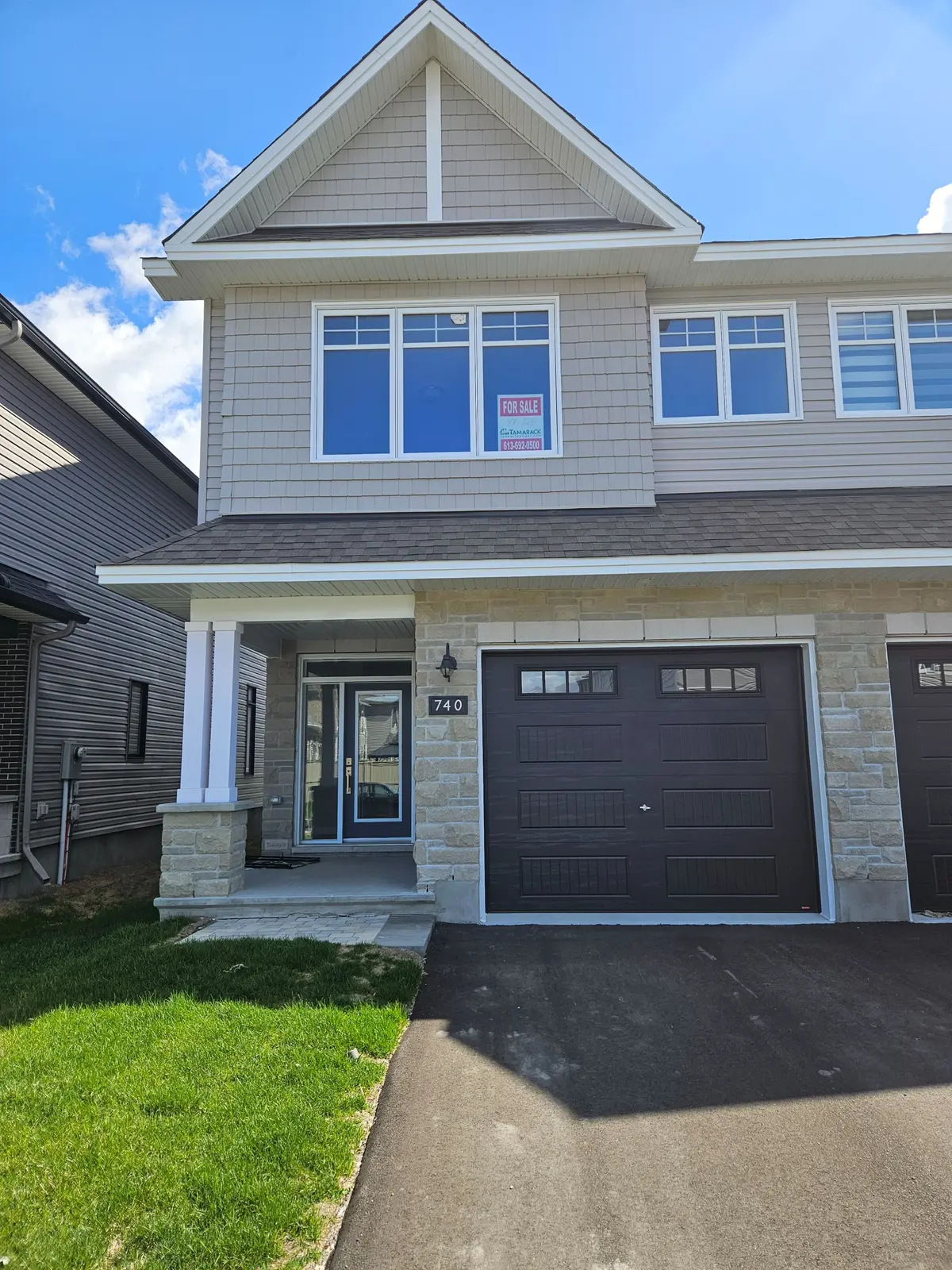 740 Pipit LN, Barrhaven, ON K2J 7A5