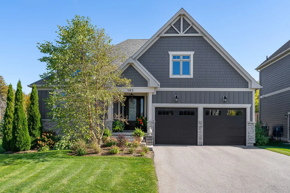103 Creekwood CT, Blue Mountains, ON L9Y 0V1