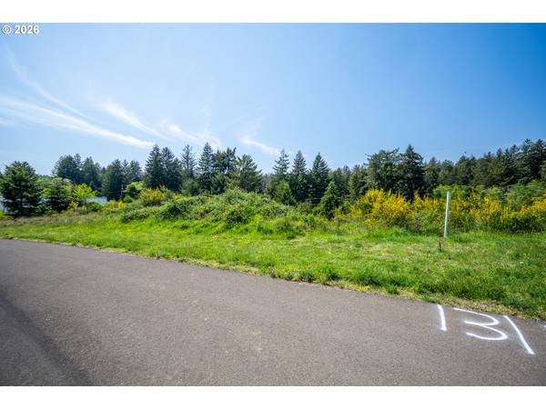 83615 Clear Lake RD #13, Florence, OR 97439