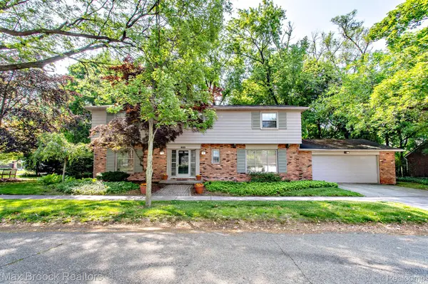 8019 CONCORD RD,  Huntington Woods,  MI 48070