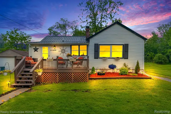 4478 Abel DR, Fort Gratiot Charter Township, MI 48059
