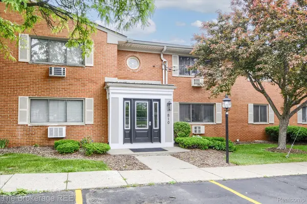810 Plate ST #103, Rochester, MI 48307