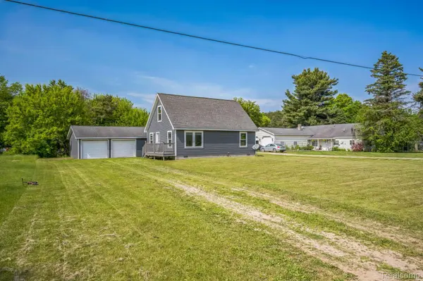 6195 Falkenbury RD, Deerfield Township, MI 48461