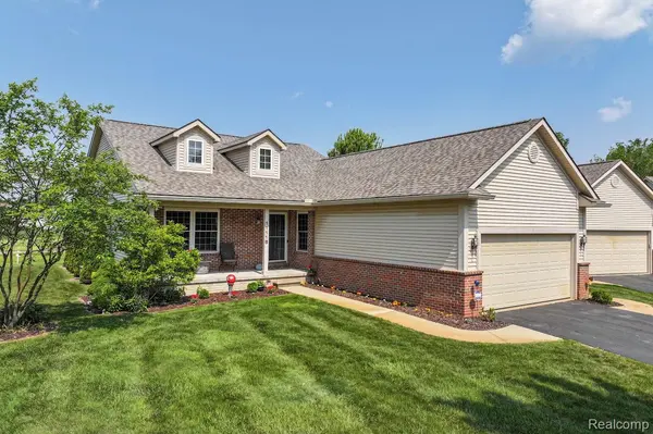 11118 Strathmore CT, Holly Township, MI 48439