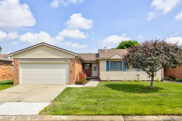 13655 Villa Pointe DR, Warren, MI 48088