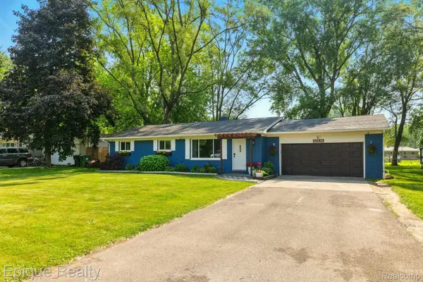 50536 Ryan RD, Shelby Charter Township, MI 48317