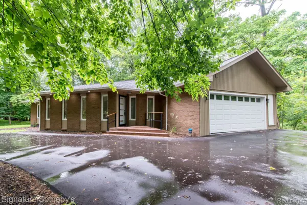 23415 Beech RD, Southfield, MI 48033