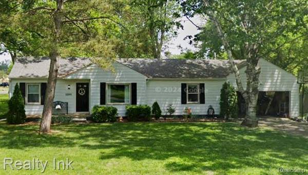 12088 Brewster ST,  Livonia,  MI 48150