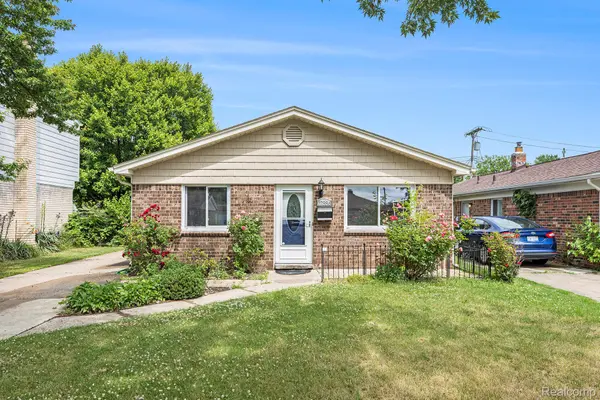 27336 Alger BLVD, Madison Heights, MI 48071