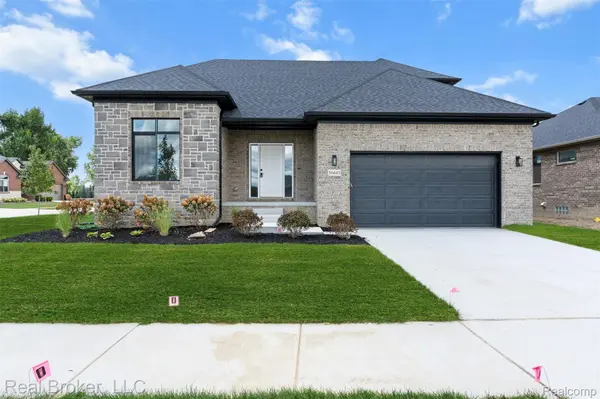 56643 Via Bellano, Macomb Township, MI 48042