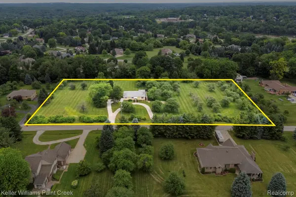 67875 Campground RD, Washington Township, MI 48095