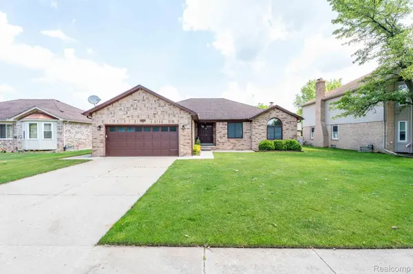 39564 Moriah DR, Sterling Heights, MI 48313