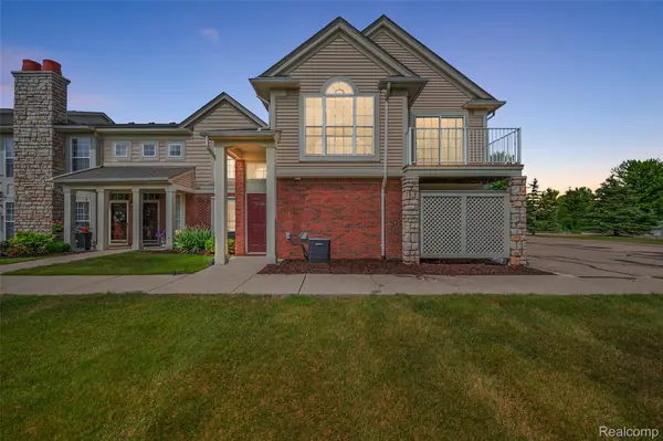 21958 Hartford WAY, Macomb Township, MI 48042