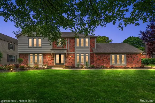 12231 Hillside DR, Plymouth, MI 48170