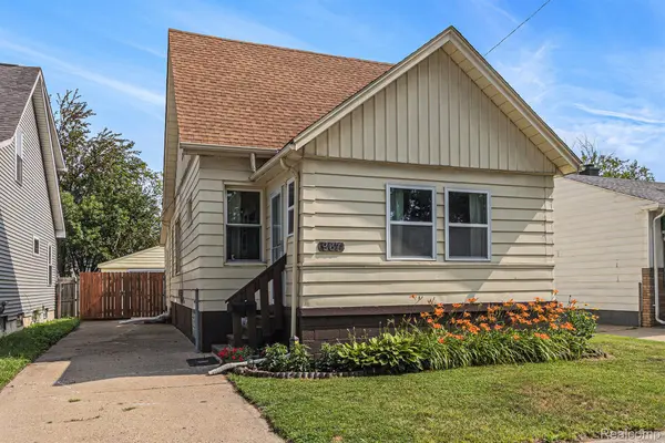 967 E Coy AVE, Hazel Park, MI 48030