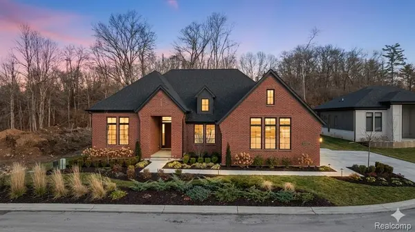 30714 Franklin Hills CT, Farmington Hills, MI 48335