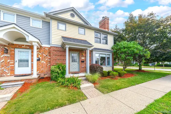 1053 WOODWARD HTS, Ferndale, MI 48220