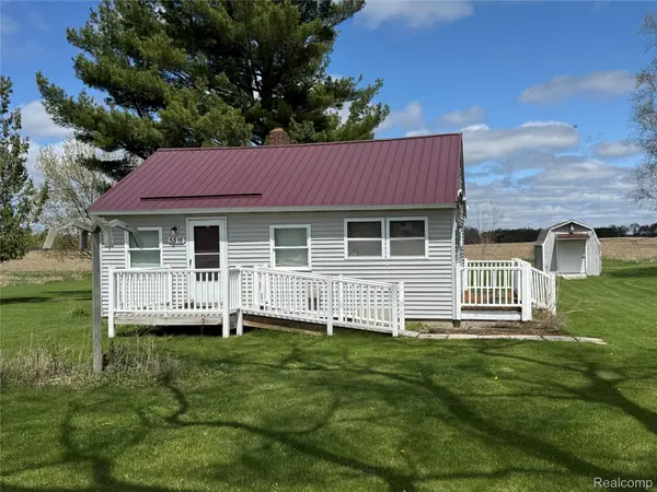 5516 Hoover RD, Barryton Village, MI 49305
