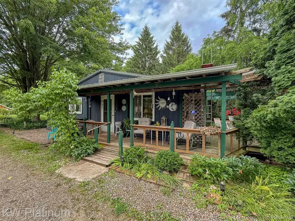 6636 Broadbridge RD, Cottrellville Township, MI 48039