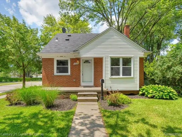 3850 Parker ST, Dearborn, MI 48124