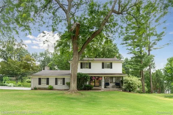 6627 Balmoral TER, Independence Charter Township, MI 48346