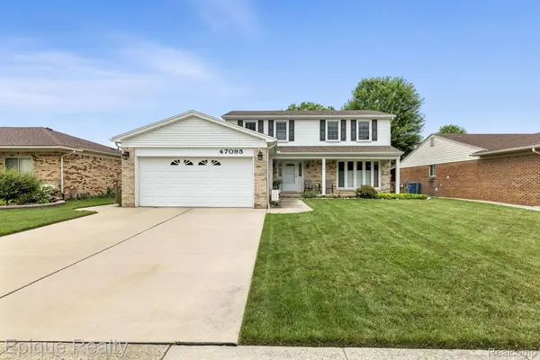 47095 Corbett CT, Macomb Township, MI 48044