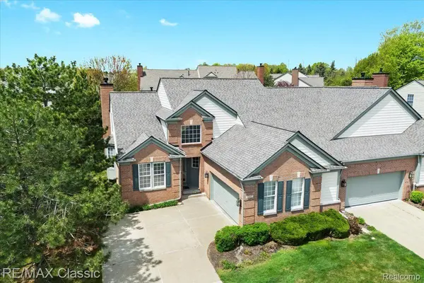 44452 ASPEN RIDGE DR, Northville Township, MI 48168