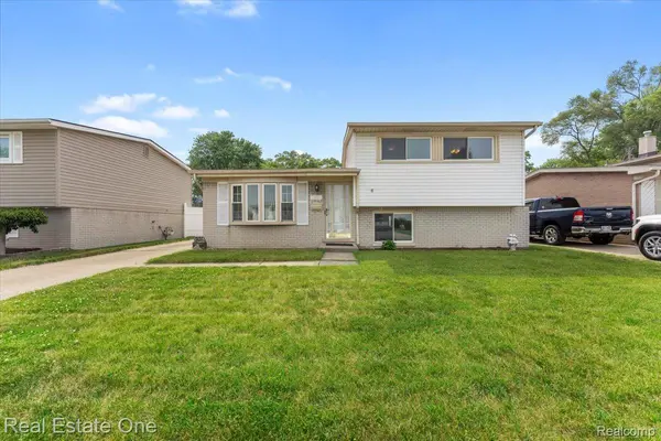 9454 Birch ST, Taylor, MI 48180