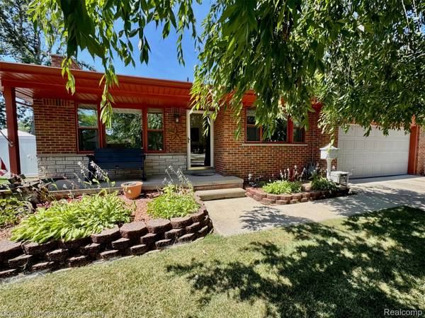 17714 Devonshire ST, Riverview, MI 48193
