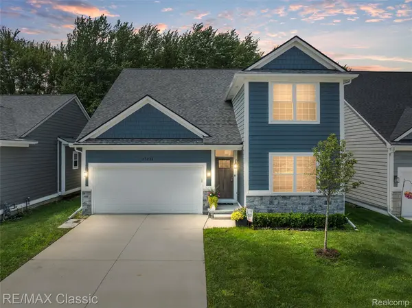 47031 Brookview DR, Chesterfield Township, MI 48047