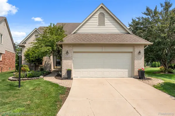 52542 Westcreek DR, Macomb Township, MI 48042