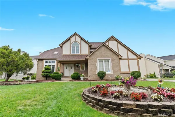 5747 Glen Creek CT, Ann Arbor, MI 48108