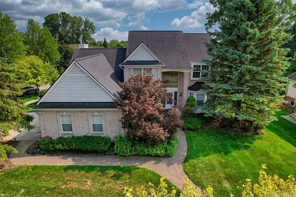 29301 Morningview, Farmington Hills, MI 48334