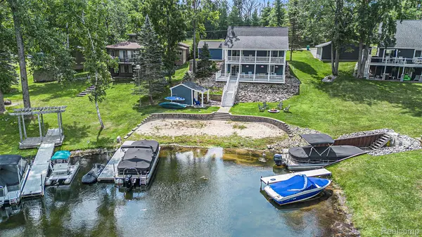 2011 S Ogemaw TRL, West Branch, MI 48661