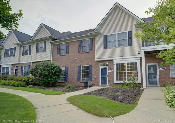 1110 Rial Lake DR,  Howell,  MI 48843