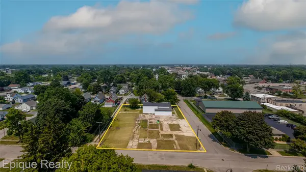 1811 25th ST, Port Huron, MI 48060