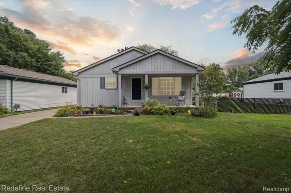 8338 Beatrice, Westland, MI 48185